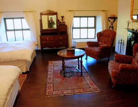 Second bedroom with two double beds